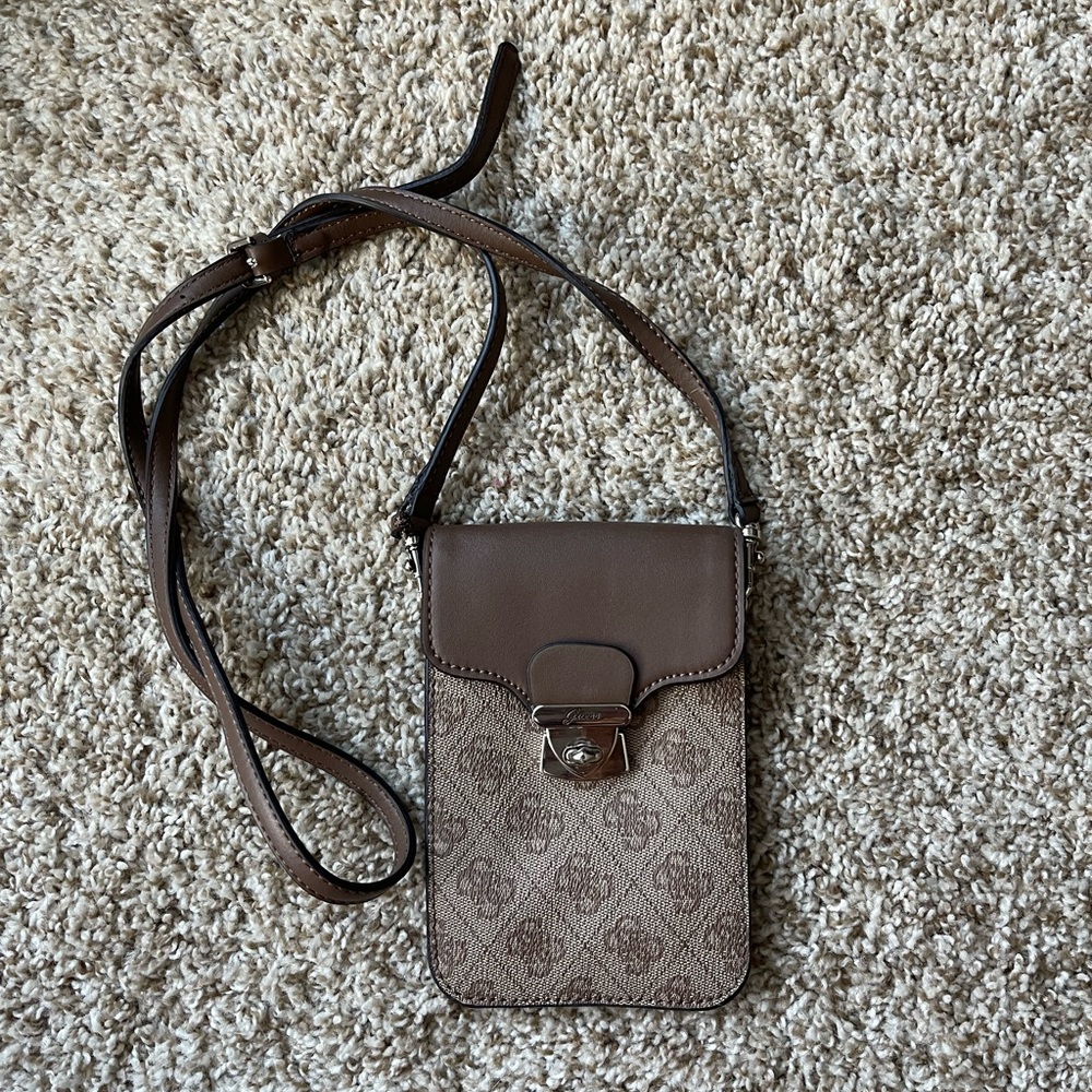 Guess Crossbody Phone Bag